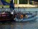 Motor Segelboot mit Motorschaden trieb gegen Alte Liebe bei Koeln Rodenkirchen P125